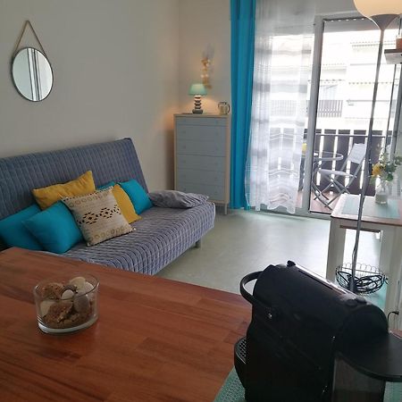 Agreable Studio Avec Terrasse A150M De La Plage Lägenhet Saint-Georges-de-Didonne Exteriör bild