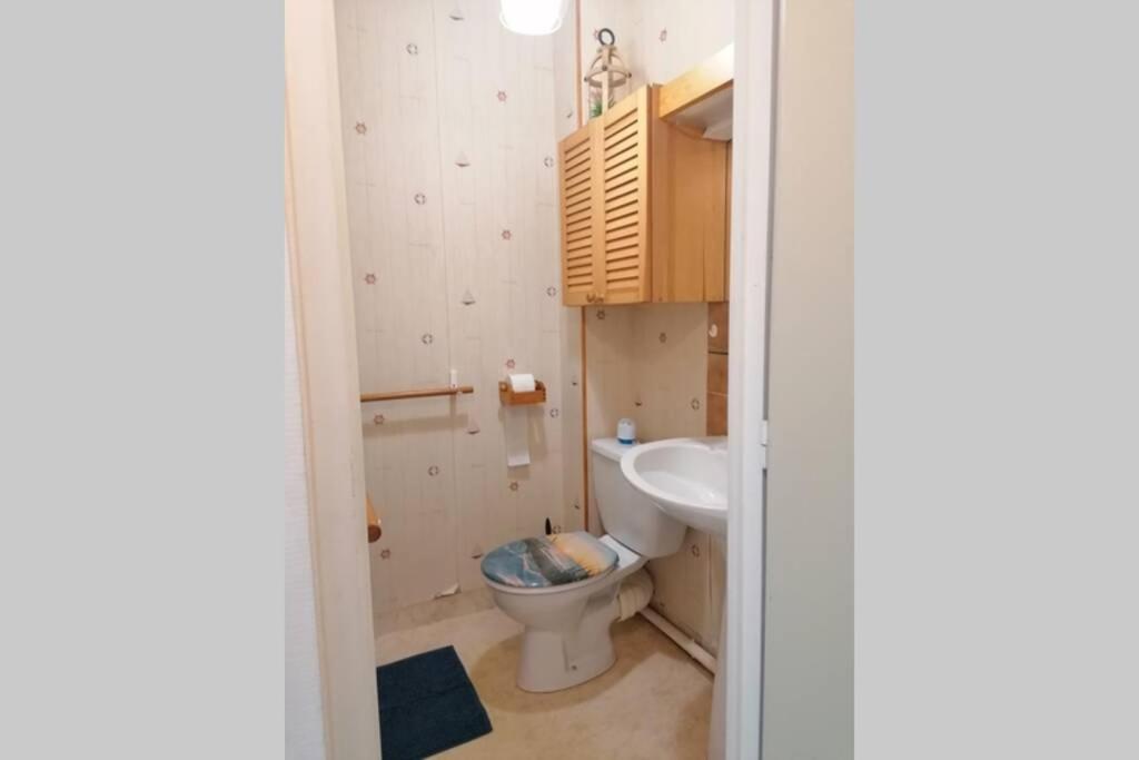 Agreable Studio Avec Terrasse A150M De La Plage Lägenhet Saint-Georges-de-Didonne Exteriör bild