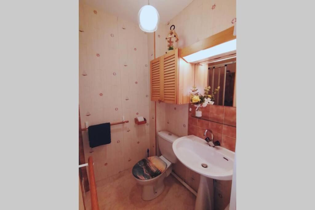 Agreable Studio Avec Terrasse A150M De La Plage Lägenhet Saint-Georges-de-Didonne Exteriör bild